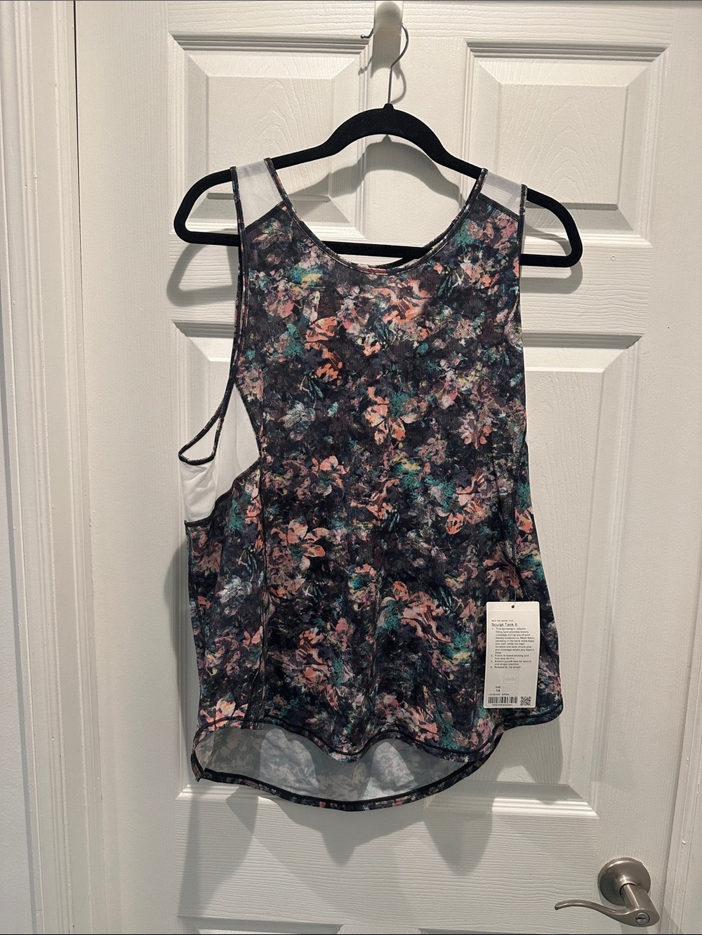 Lululemon Floral Print Sculpt II Tank Top - Black and Pink Size 14 NWT